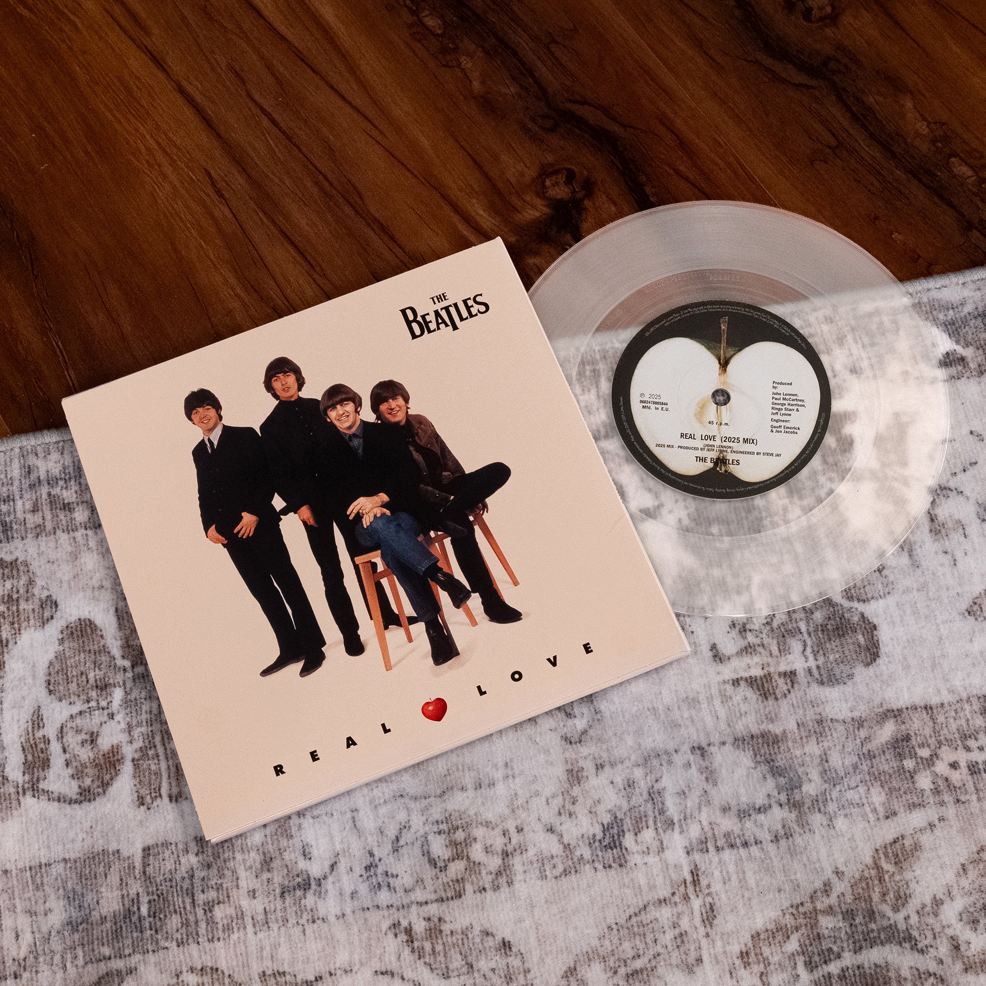 Beatles - Free as a Bird/Real Love 7" - Image 4